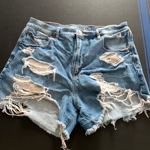 American Eagle Ripped Boyfriend Shorts